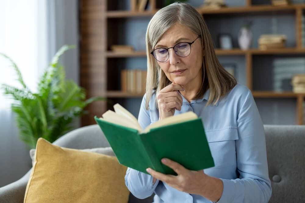 Lesebrille loswerden – moderne Behandlung der Alterssichtigkeit