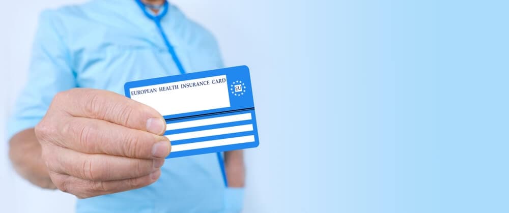 Krankenkarte mit blauem Hintergrund